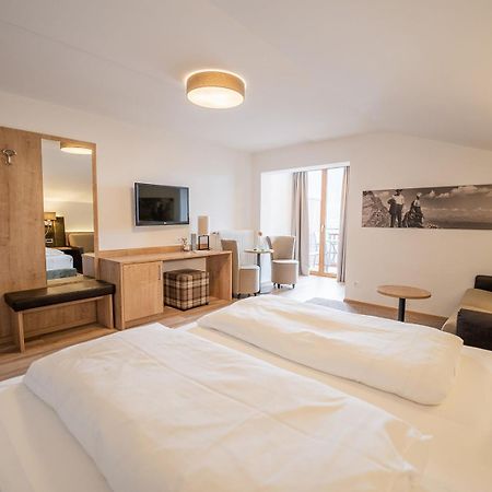 Hotel Brunnhofer Tirolo Luaran gambar