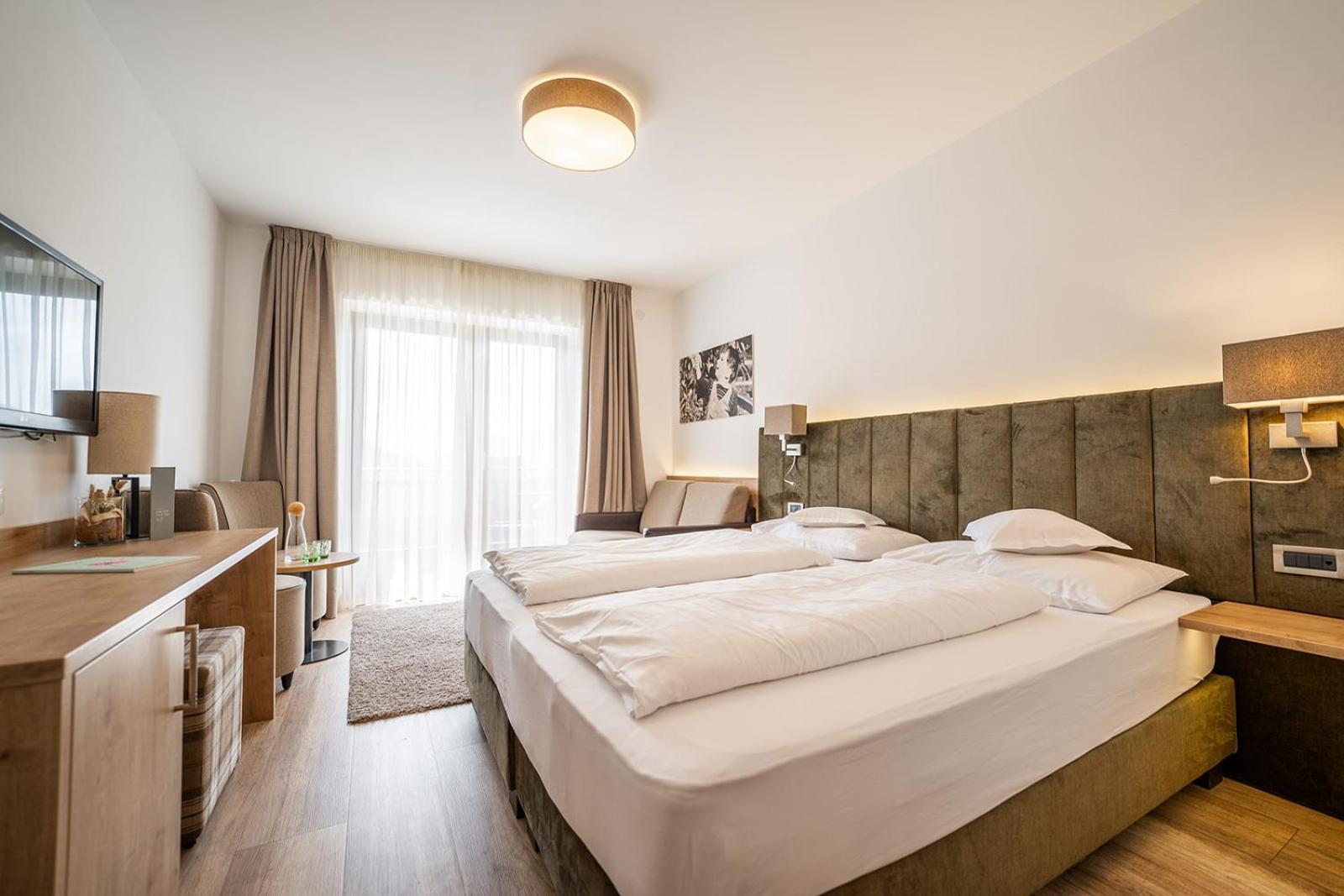 Hotel Brunnhofer Tirolo Luaran gambar