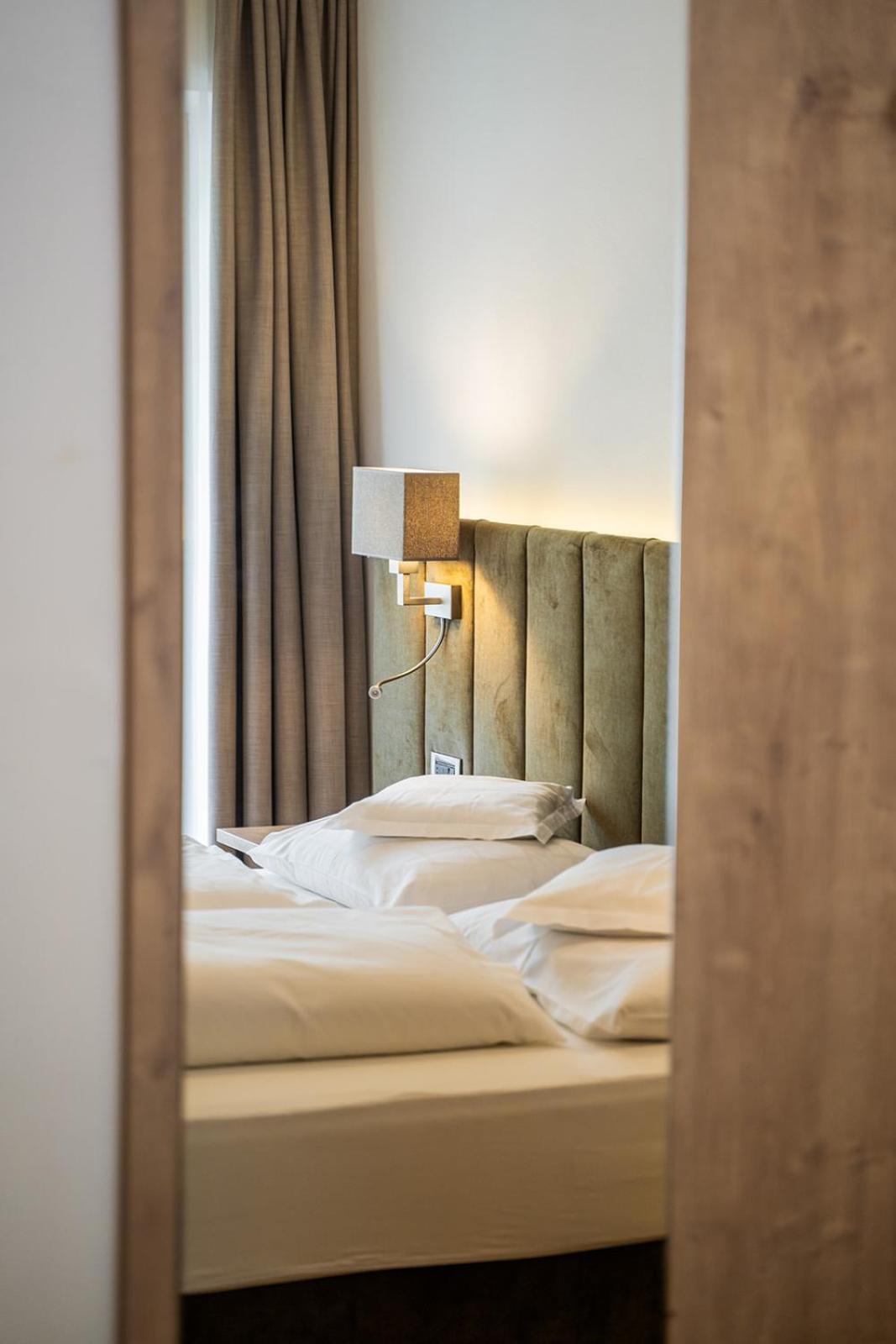 Hotel Brunnhofer Tirolo Luaran gambar