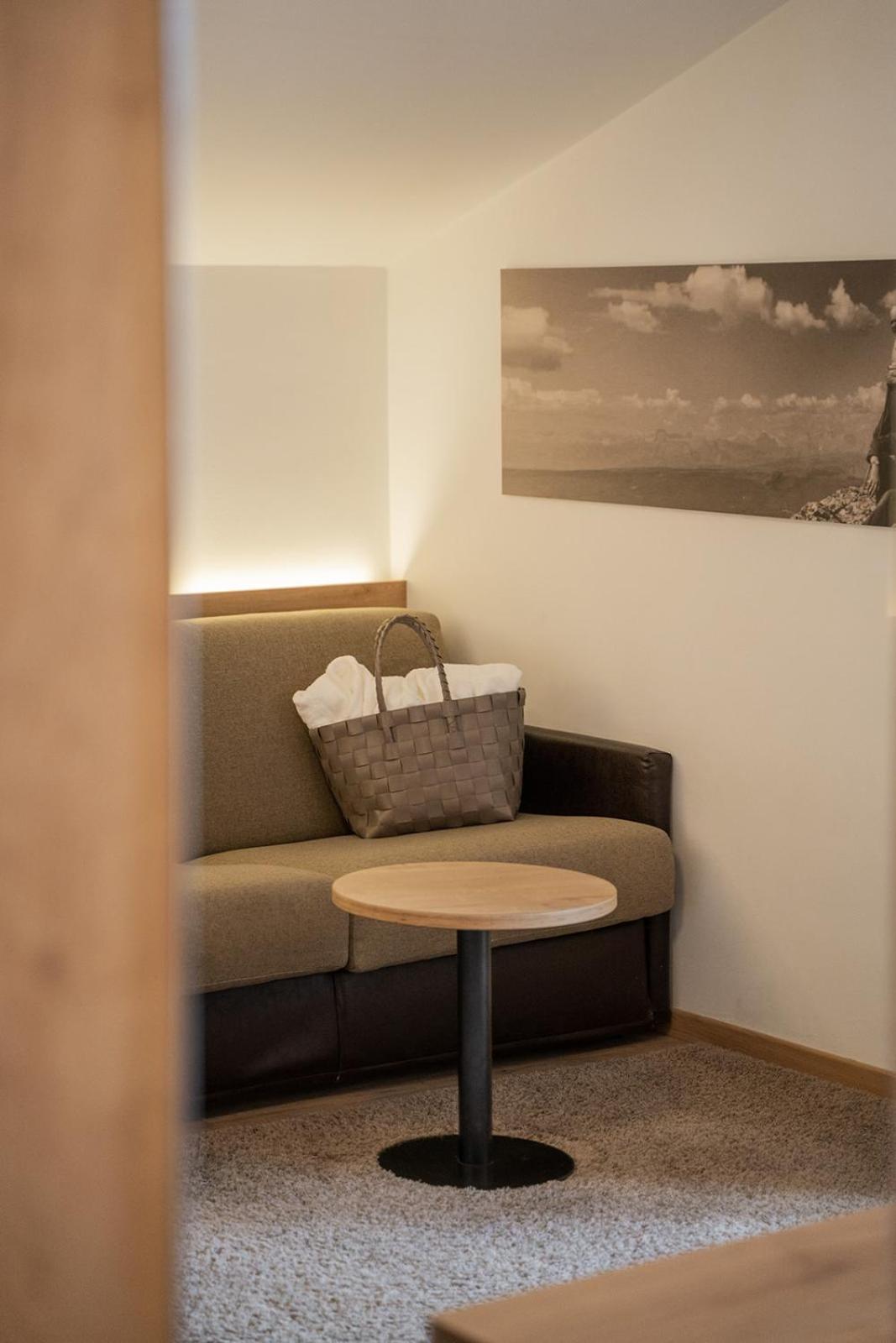 Hotel Brunnhofer Tirolo Luaran gambar